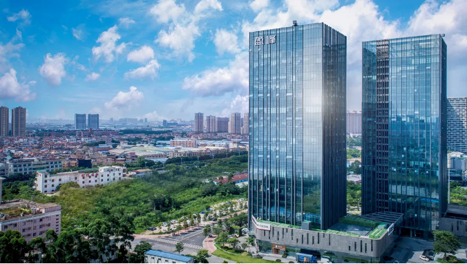 坚定战略聚焦、持续投入研发，环卫服务营收21.62亿、在手年化36.43亿、合同总额445亿