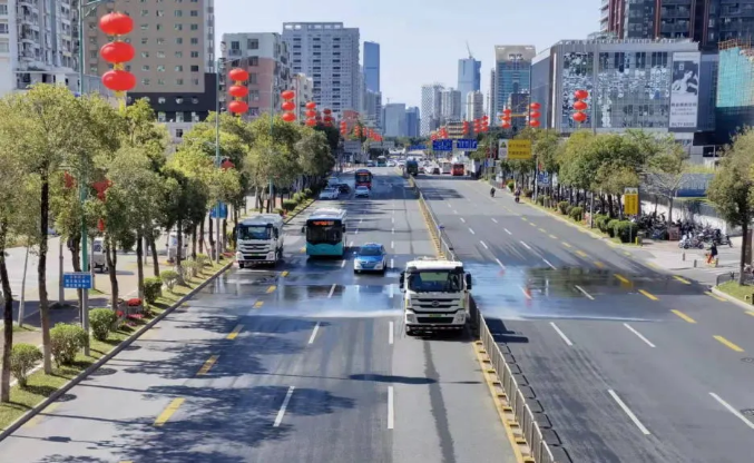 虎虎生威迎新春丨upay钱包官网环境环卫作业扮靓城市佳节新容颜